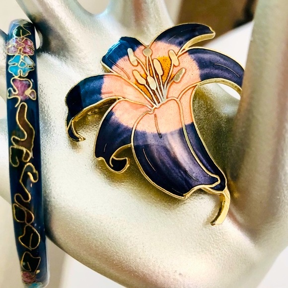 Vintage Blue Cloisonné Brooch and Bangle Bracelet - Picture 9 of 9